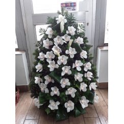 30. Csepp formájú, álló koszorú, kála, orchidea, levelekkel: 