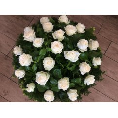 42. Fekvő koszorú I.oszt nagyfejű aznapi rózsa , fehér, sárga, bordó, rózsaszín, narancs színekben is kérhető